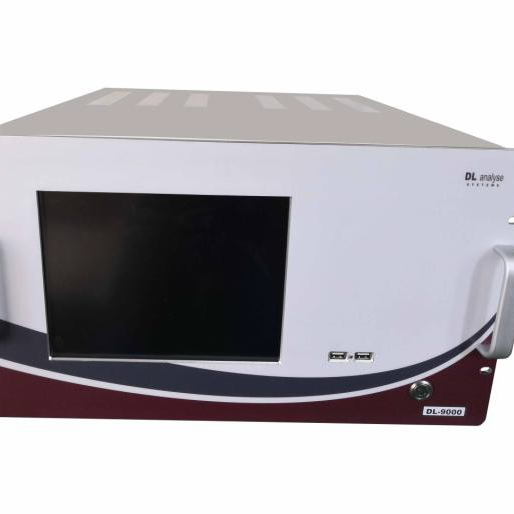 Analyse of CO2, N2O in Oxygen in Ppm Chromatograph with One Chromatographic Detector and Two Columns Analyse of CO2, N2O in Oxygen in Ppm Chromatograph with One Chromatographic Detector and Two Columns